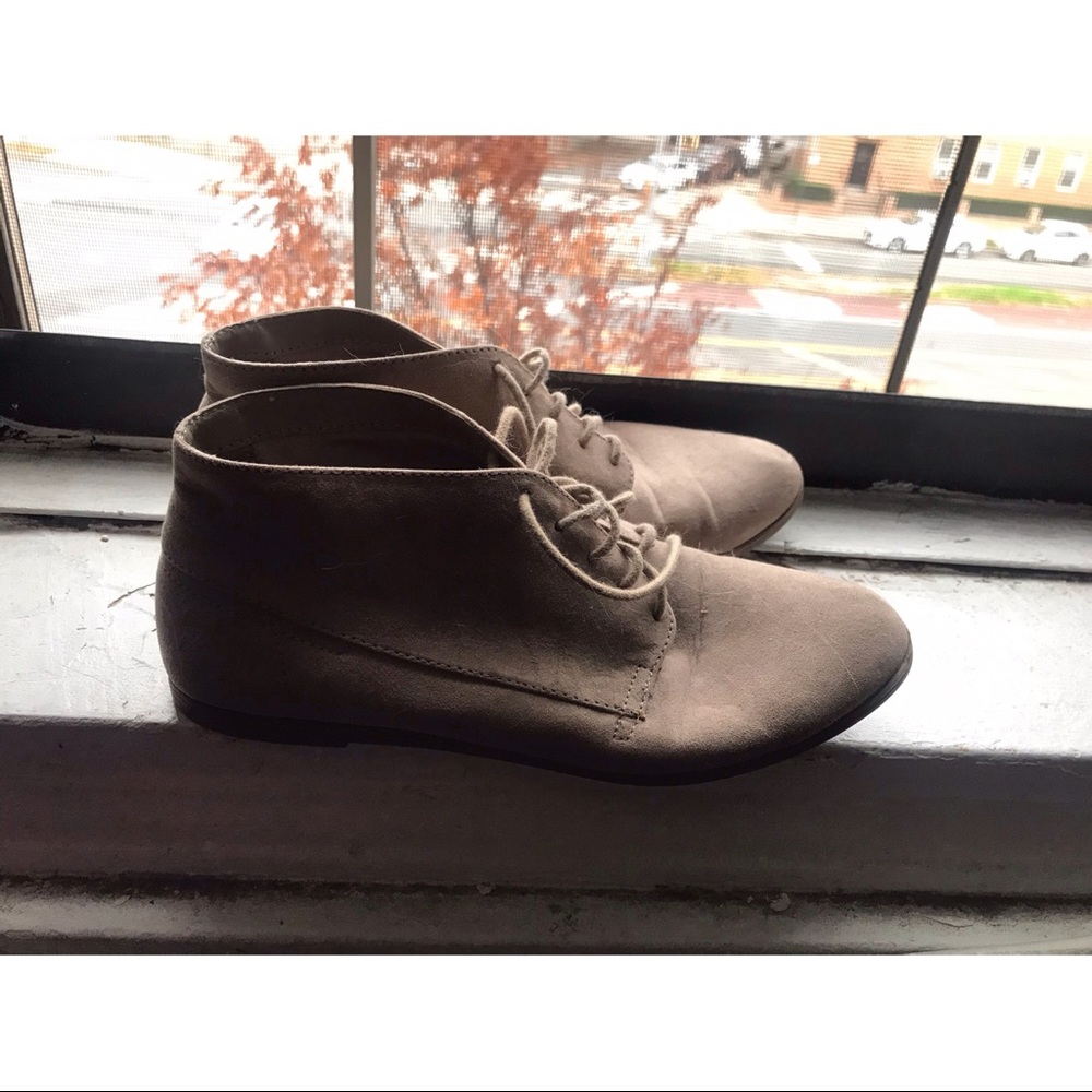 DV ankle booties